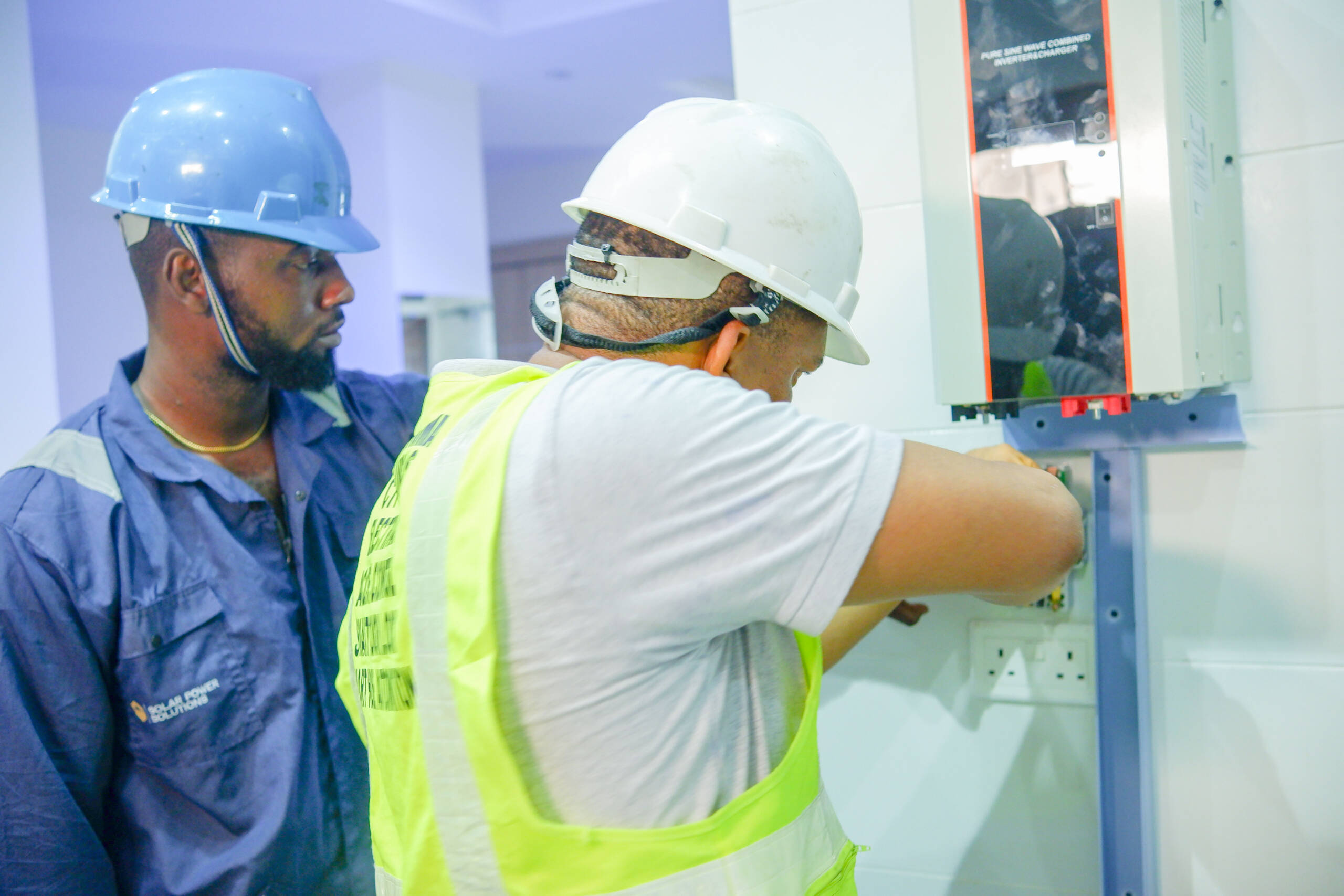 2.5KVA FELICITY INVERTER WITH 2 UNIT 12 V 220A TUBULAR BATTERY INSTALLATION AT IKATE – LEKKI